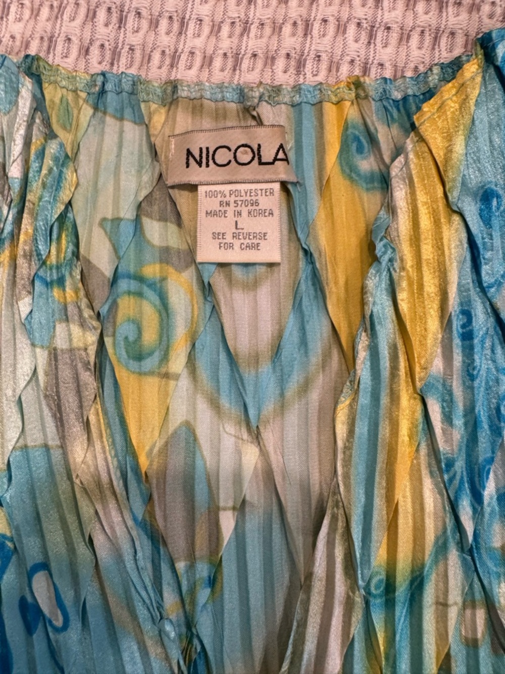 NICOLA Blue, Yellow & White Pleated Swirl Blouse